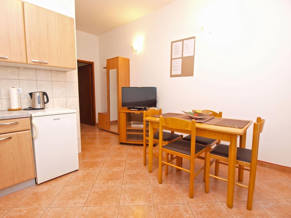 Galižana Apartment Claudio 1136 מראה חיצוני תמונה