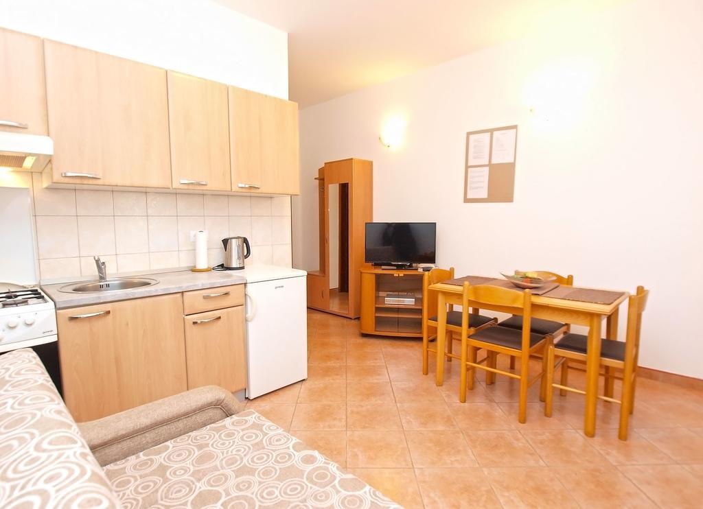 Galižana Apartment Claudio 1136 מראה חיצוני תמונה