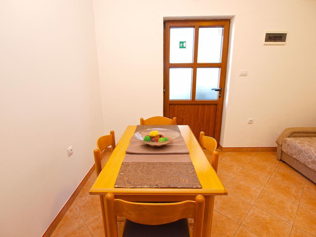 Galižana Apartment Claudio 1136 מראה חיצוני תמונה